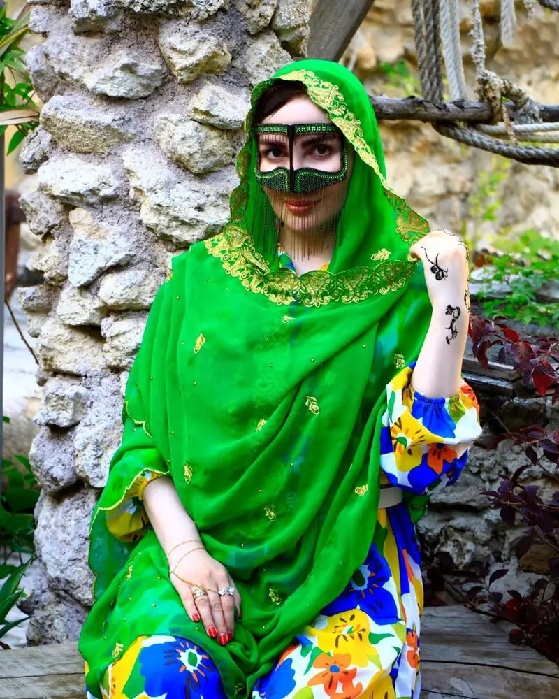 نارین ایوبی