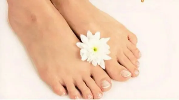 10 راهکار طلایی برای از بین بردن پوسته های کف پا
