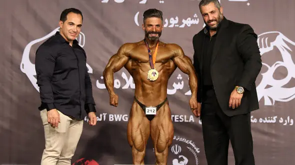 گزارش تصویری از مسابقات بدنسازی حوزه جنوب شرق / یکی برای همه، همه برای یزدان راد