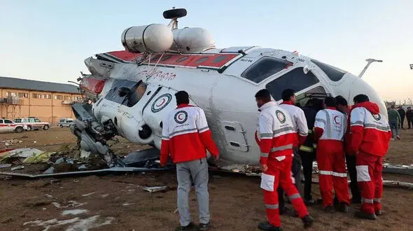 سقوط هلیکوپتر اورژانس در کهگیلویه و بویراحمد / برای نجات جان زن باردار پرواز کرده بودند + جزییات