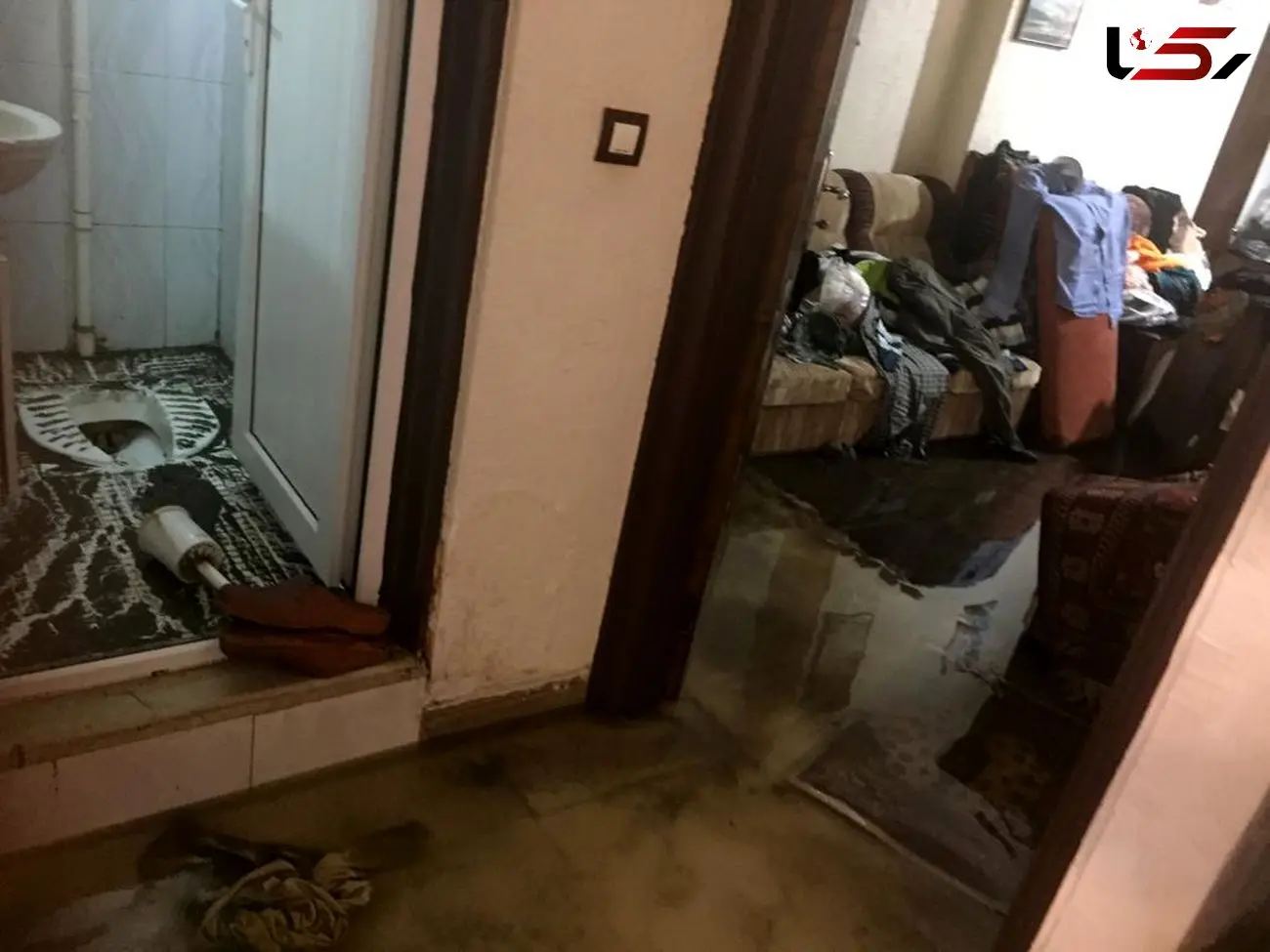 فیلم ورود سیلاب به خانه های ساکنان پردیس در استان تهران 