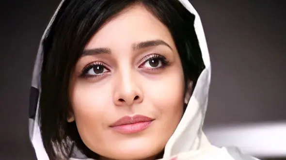 فیلم آواز باشکوه ساره بیات با آهنگ علی لهراسبی ! + موزیک ویدیوی چه شبایی با چه حالی !