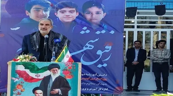 گلباران کلاس درس دانش آموز شهید حمله تروریستی / دیدار وزیر آموزش و پرورش با "آرتین" + فیلم 