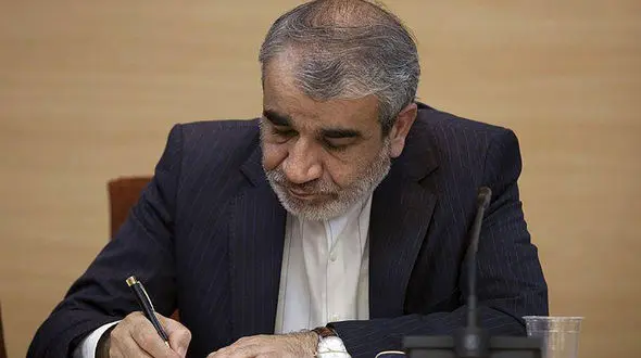 پاسخ ابطحی به اظهار نظر کدخدایی درباره حضور زنان برای ریاست جمهوری ایران