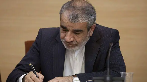 پاسخ ابطحی به اظهار نظر کدخدایی درباره حضور زنان برای ریاست جمهوری ایران