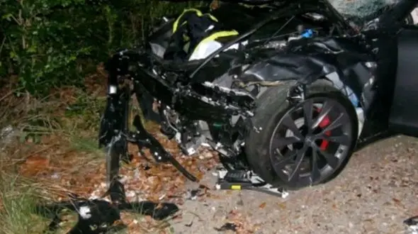 فناوری خودران تسلا زیر تیغ دادگاه / ماسک و تیمش مقصر شناخته شدند!