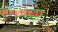 فیلم تصادف زنجیره‌ای ۱۱ خودرو در مقابل دانشگاه شهید بهشتی + عکس
