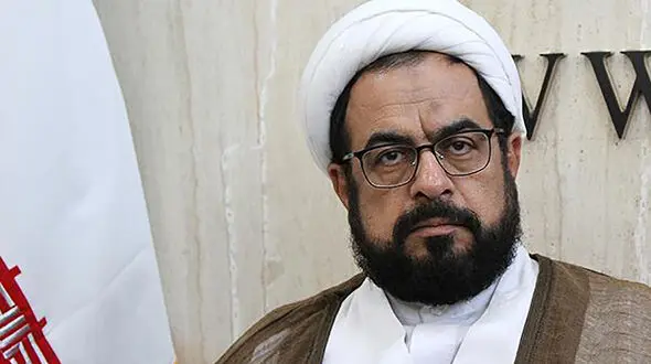 تلاش‌ برای آتش زدن نماینده مجلس در مراسم کلنگ زنی دانشگاه شادگان + عکس