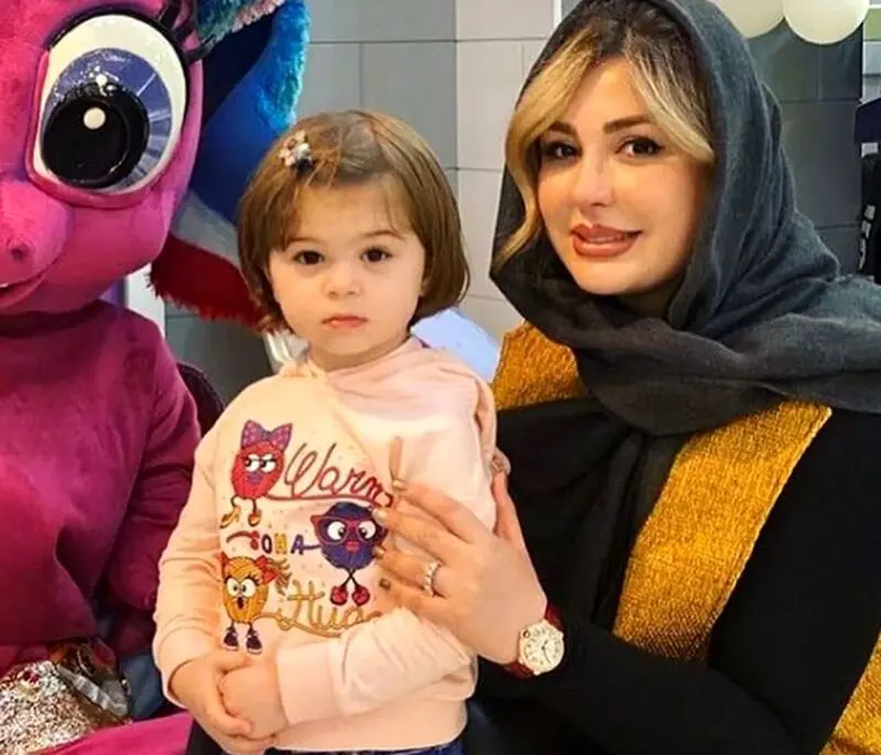 نیوشا ضیغمی