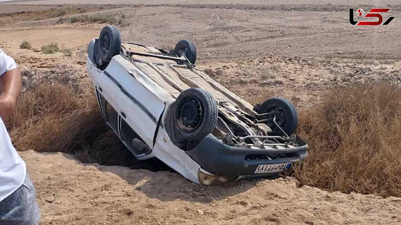 ببینید / لحظات وحشتناک واژگون شدن پراید در جاده سوادکوه و تلاش مردم برای نجات راننده