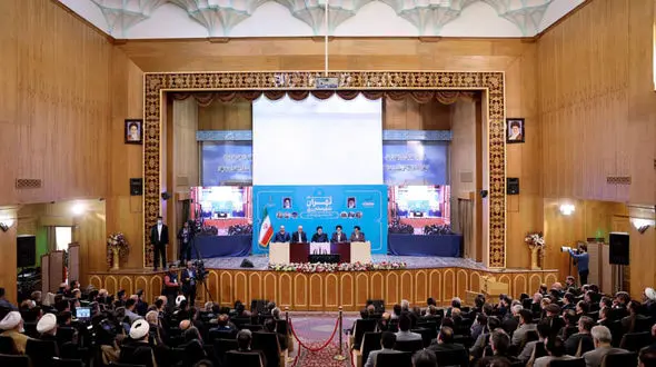 آیت الله رئیسی: نیازمند نگاه تحولی بر اساس اقتضائات انقلاب و انتظارات مردم هستیم