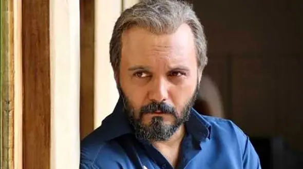 ناگفته‌های کامبیز دیرباز از پست خبرسازش درباره اغتشاشگران