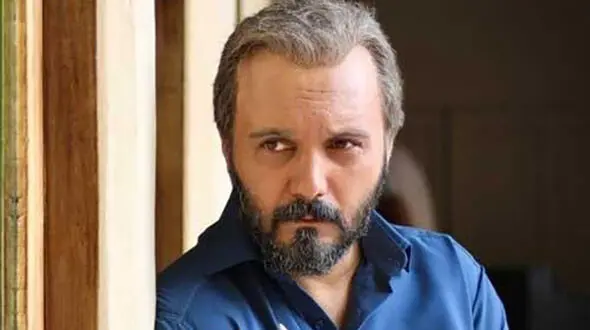 ناگفته‌های کامبیز دیرباز از پست خبرسازش درباره اغتشاشگران