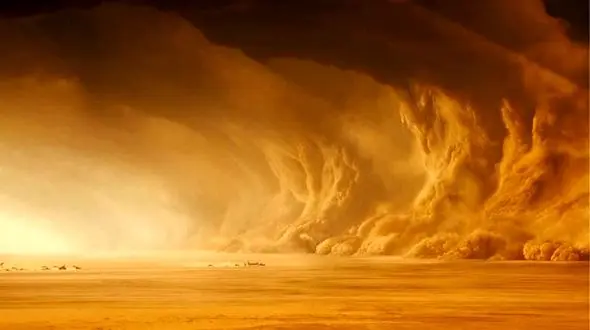 فیلم هجوم گرد و غبار از تالاب پریشان به آسمان کازرون / بحرانی که می تواند زندگی را برای مردم کازرون دشوار کند 