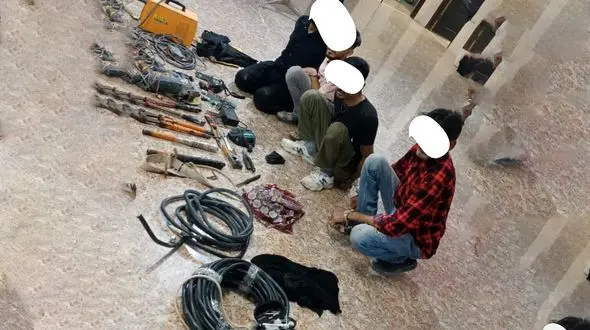 دستبند پلیس بر دستان سارقان کابل در آبادان