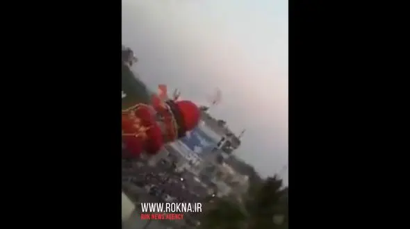 دکل تلفن روی سر مردم افتاد / تعداد حادثه دیده ها هنوز مشخص نیست+ فیلم 