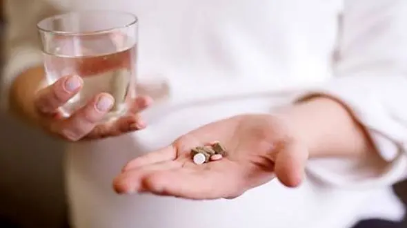 چه داروهایی را با معده پر بخوریم؟