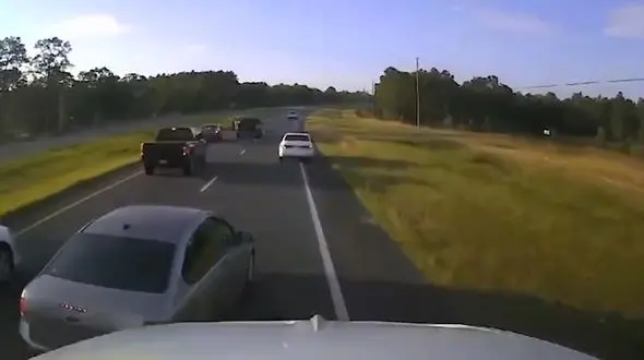 این مرد به عزرائیل مجال نداد ! + فیلم