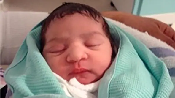 جزییات سرنوشت نوزاد 4 روزه رها شده در زرین‌شهر+ عکس نوزاد زیبا