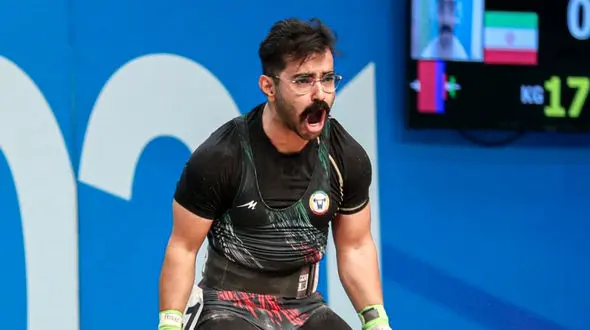 قشقایی: باید سختی زیادی بکشم تا به شرایط مطلوب برسم