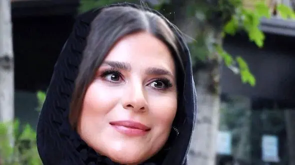 سحر دولتشاهی؛ اعتقاد دارم که بازیگر حق نداره راجب هر مسئله‌ای اظهار نظر کنه ..