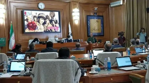 آغاز چهاردهمین جلسه شورای شهر تهران با حضور جانشین فرمانده سپاه + فیلم و عکس