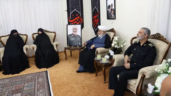 ابلاغ سلام و دعای رهبر معظم انقلاب به خانواده شهید سلامی