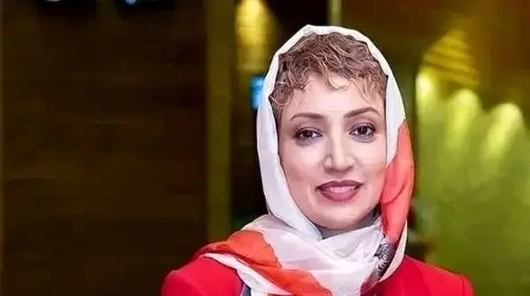 فیلم ترانه خوانی نگار عابدی و متین ستوده از همایون شجریان / یک نفس می خوانند و می نوازنند آتشی در سینه دارم