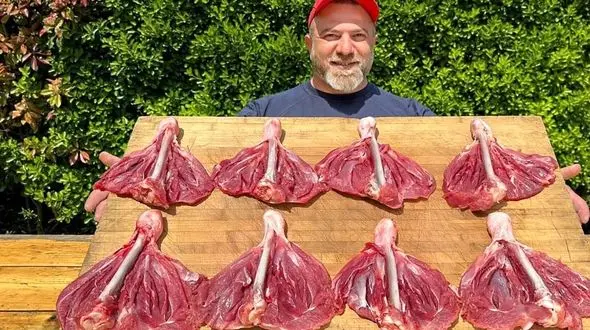 طرز تهیه غذای سنتی آذربایجان با ران بوقلمون و سیب‌ زمینی + فیلم