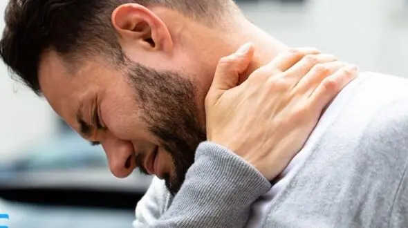 دردهای پشت سر و گردن را جدی بگیرید + دلایل ایجاد 