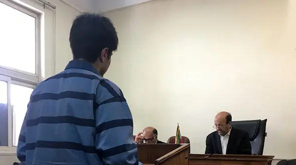 دردسر قدرت نمایی جوان معتاد در پاتوق دوستانش در اتوبان یاسینی + عکس