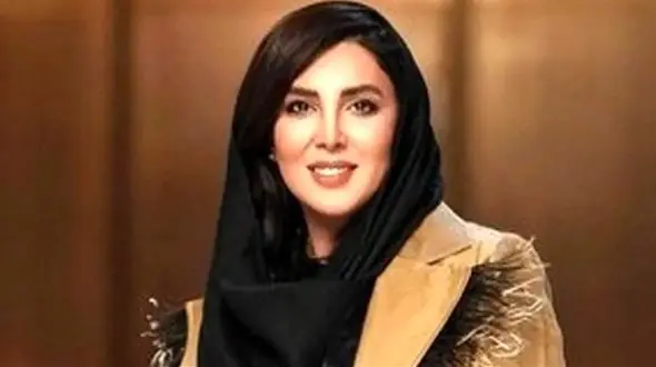 استایل کریسمسی لیلا بلوکات بازیگر نقش نفرتیتی یوسف پیامبر / خانم بازیگر خوش پوش و ترندی 17 سال پس از سریال