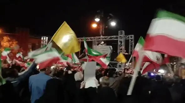 روزنامه اصولگرا: در تجمعات شبانه مسئولان را محاکمه و حکم قتلشان را هم صادر می کنند!