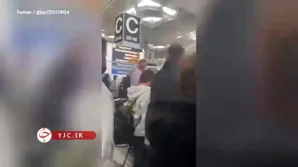 فیلم تخلیه فرودگاه استانستد لندن به علت کشف بسته مشکوک