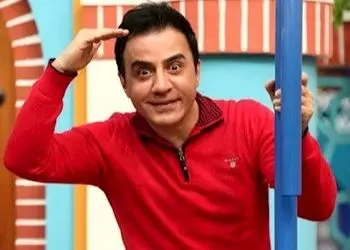 نگاهی به کیک تولد 45 سالگی عمو پورنگ خالق  شعر در قندون لب خندون +عکس/ ایشالله تولد 120 سالگیِ عمو