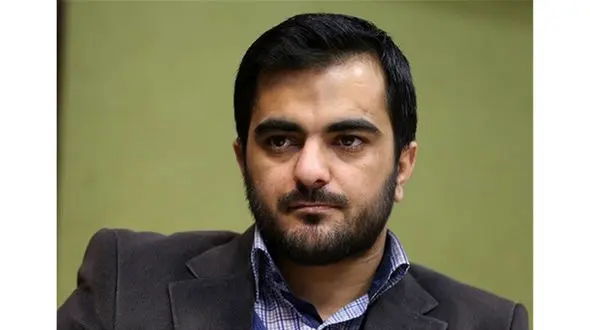 آیت‌الله خامنه‌ای و مهار دیکتاتوری احمدی‌نژادها