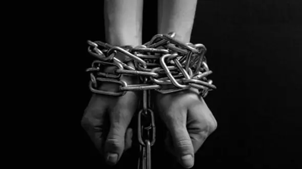 5 روز زندگی با مرگ جوان 30 ساله در دخمه آدم ربایان / خاش