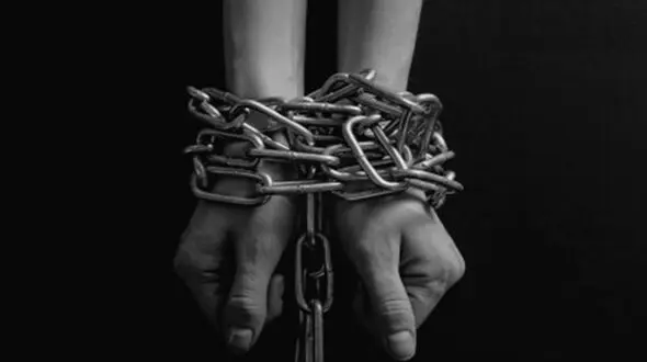 5 روز زندگی با مرگ جوان 30 ساله در دخمه آدم ربایان / خاش