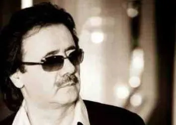 دانلود آهنگ معین/ آهنگ عاشقانه یادگاری