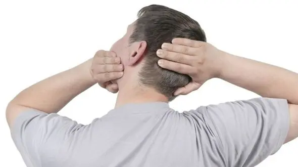 روزهای کرونایی و درد گردن در دانش‌آموزان