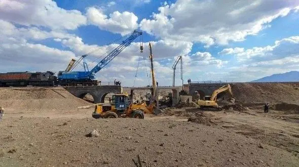 بازسازی مسیر ریلی باغیک–سواریان قم در کمتر از ۴۸ ساعت