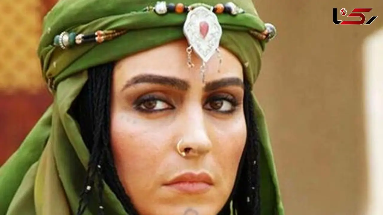تیتر روز ؛ سفر زمان؛ چهرۀ «جاریه خواهر مختار» (مختارنامه) در آخرین سریالش قبل از فوت؛ سال 98