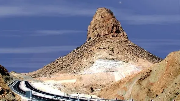 نزدیک‌ترین نقطه زمین به خورشید، این کوه ایرانی است!