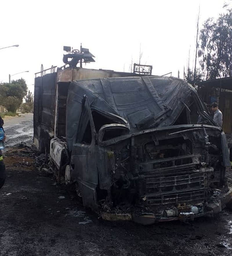  تصویری از ماشین آتش نشانی در حریق کارخانه قم سوخت