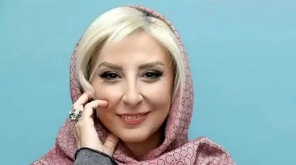 مرجانه گلچین :  من خودِ معجزه‌ام! زنده‌ماندنم، دوام آوردنم، کم نیاوردنم! من حتی می‌خندم، نه لبخند، قهقهه!از این معجزه تر؟!!!