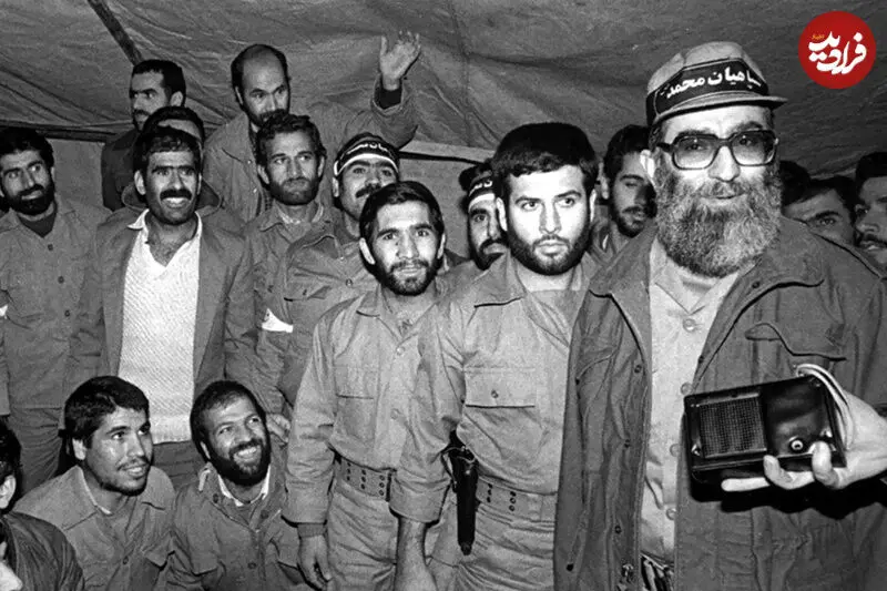 Ali_Khamenei_in_military_uniform_during_Iran-Iraq_war