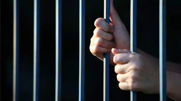 آزادی مرد زندانی که 15 سال ملاقاتی نداشت + جزییات