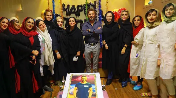 شوخی امین حیایی با نیکی کریمی در روز تولدش+فیلم