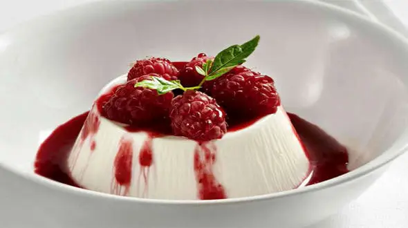 فرنی بستنی با نشاسته و ژلاتین یک دسر خوشمزه+دستور تهیه