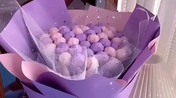 این دسته گل شیرین و خوردنی است! | فیلم